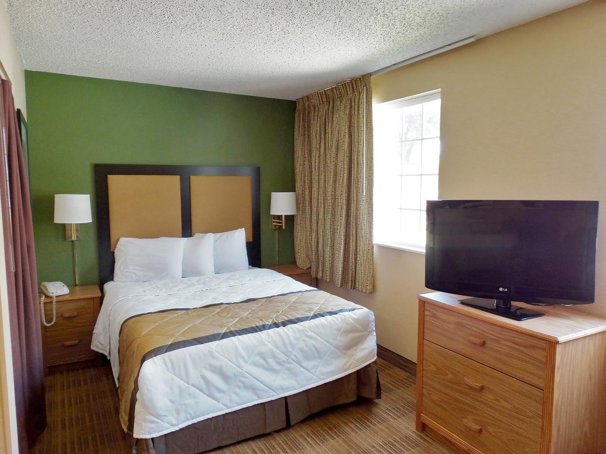Extended Stay America Select Suites - Providence - Airport Warwick Esterno foto