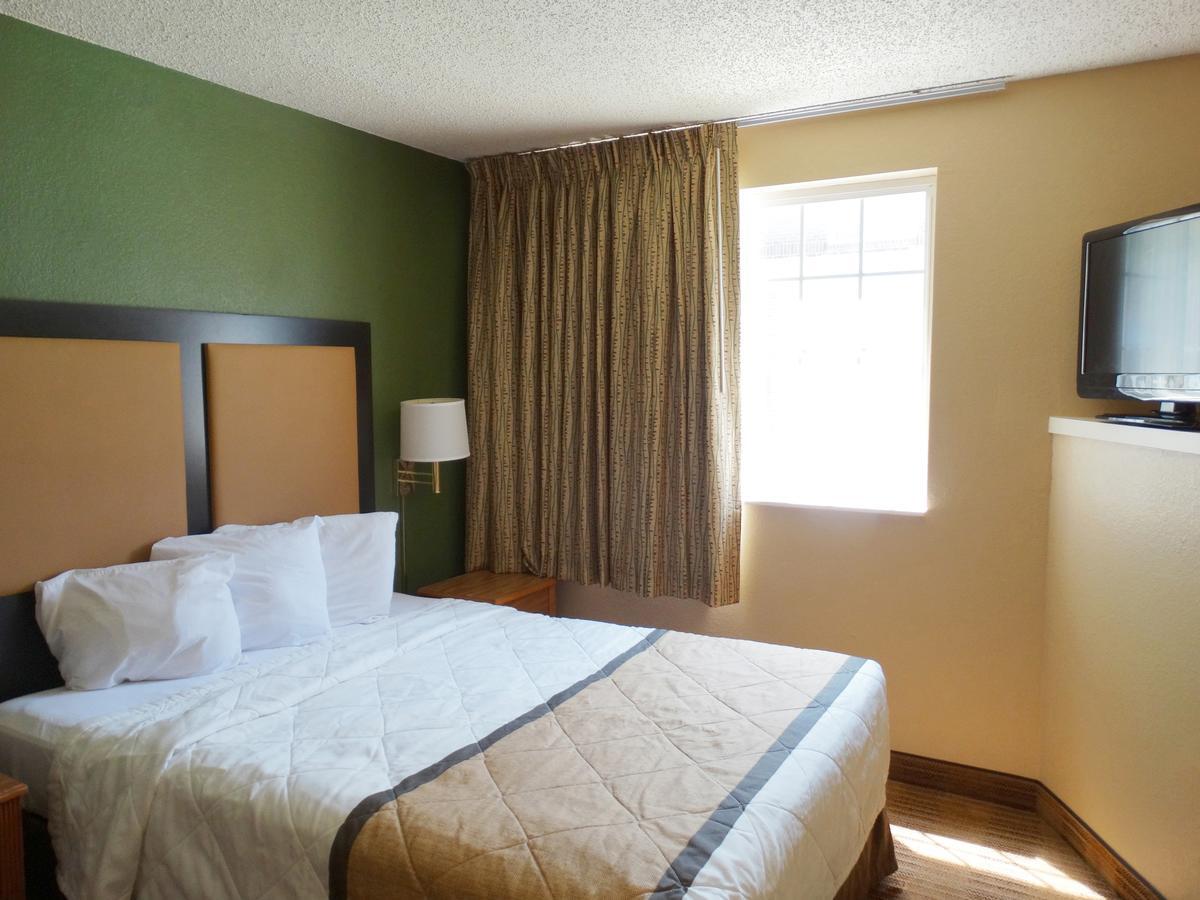 Extended Stay America Select Suites - Providence - Airport Warwick Esterno foto